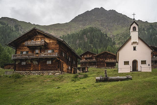 Herz-ASS ist Trumpf - Almdorf Oberstaller Alm | © TVB Osttirol / Thomas Herdieckerhoff