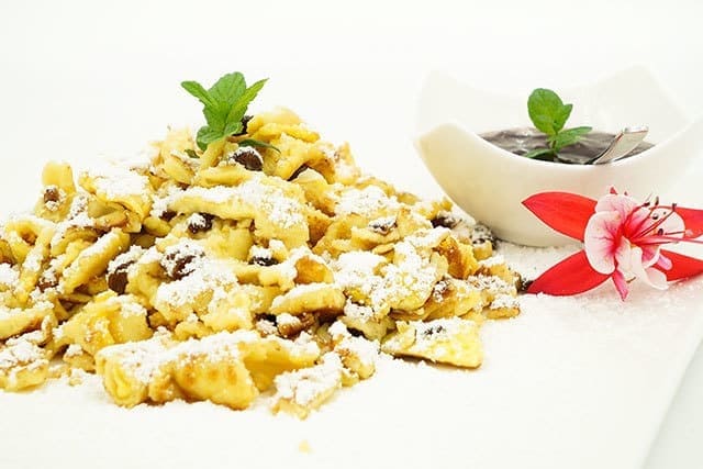 Kaiserschmarren mit den hausgemachten Zwetschkenröstern